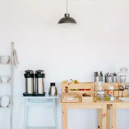 Zulla Nazaré`s Surf Village Pensión *