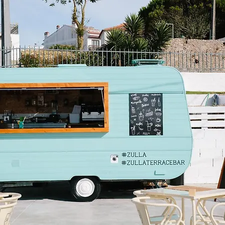 Pensión Zulla Nazaré`s Surf Village