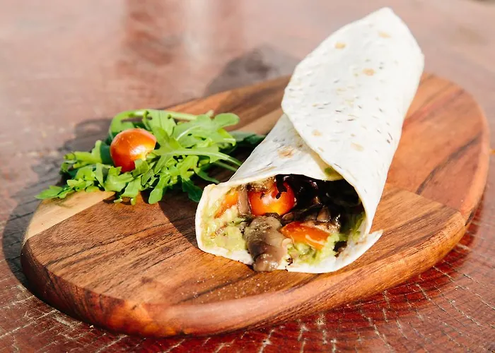 Гостевой дом Zulla Nazare's Surf Village